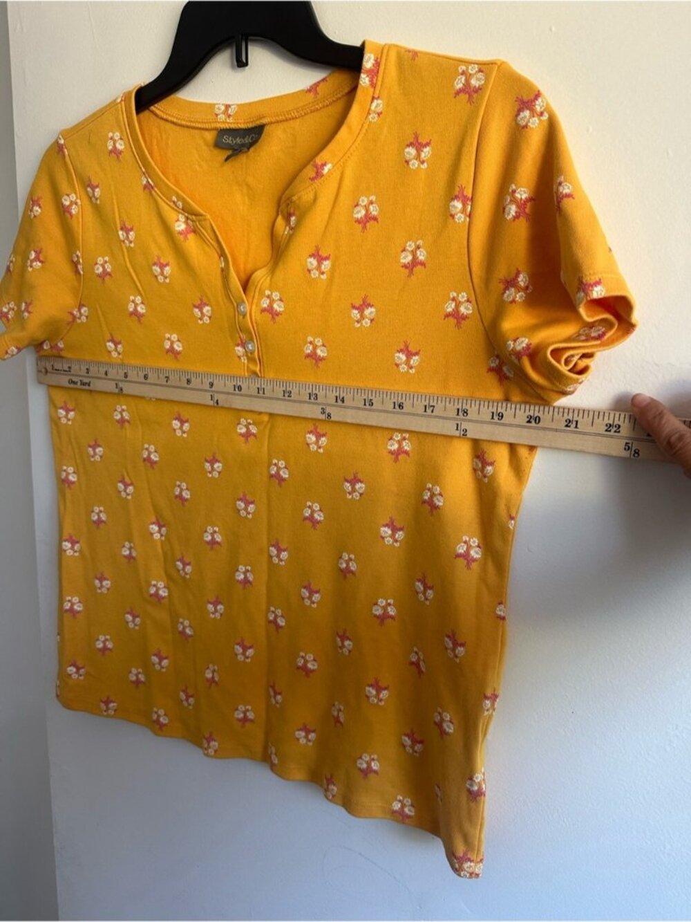 Yellow Short-Sleeve Henley with Floral Print - Picture 3 of 3